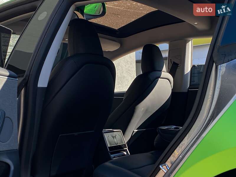 Седан Tesla Model 3 2025 в Киеве фото 16 Седан Tesla Model 3 2025 в Киеве