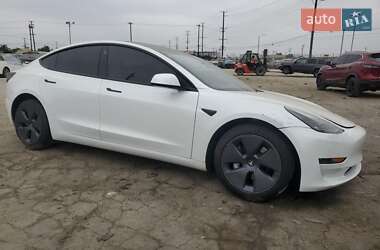 Седан Tesla Model 3 2021 в Луцке