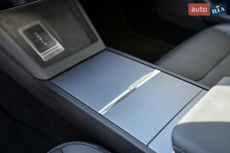 Седан Tesla Model 3 2024 в Ковелі фото 23 Седан Tesla Model 3 2024 в Ковелі