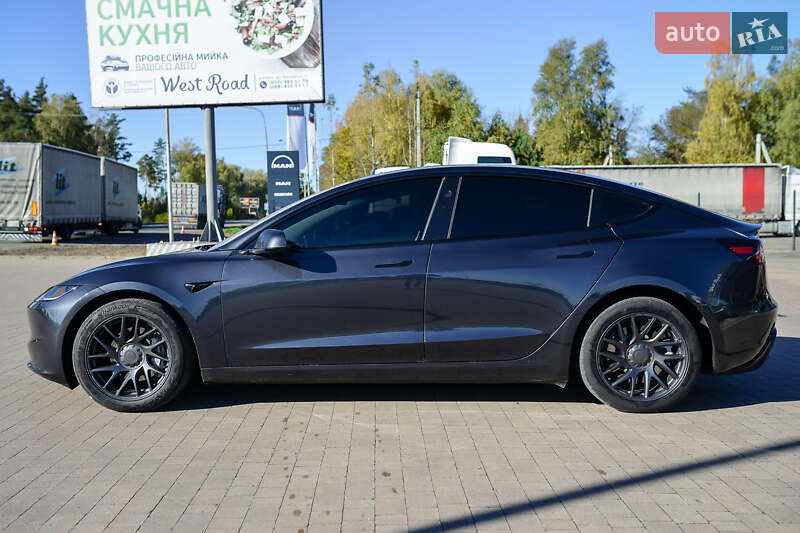 Седан Tesla Model 3 2024 в Ковелі фото 46 Седан Tesla Model 3 2024 в Ковелі