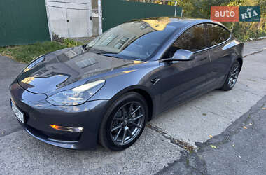 Седан Tesla Model 3 2023 в Вінниці