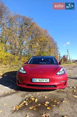 Седан Tesla Model 3 2022 в Стрые