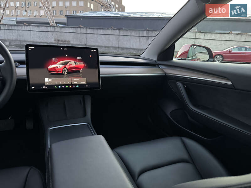 Седан Tesla Model 3 2023 в Киеве фото 31 Седан Tesla Model 3 2023 в Киеве