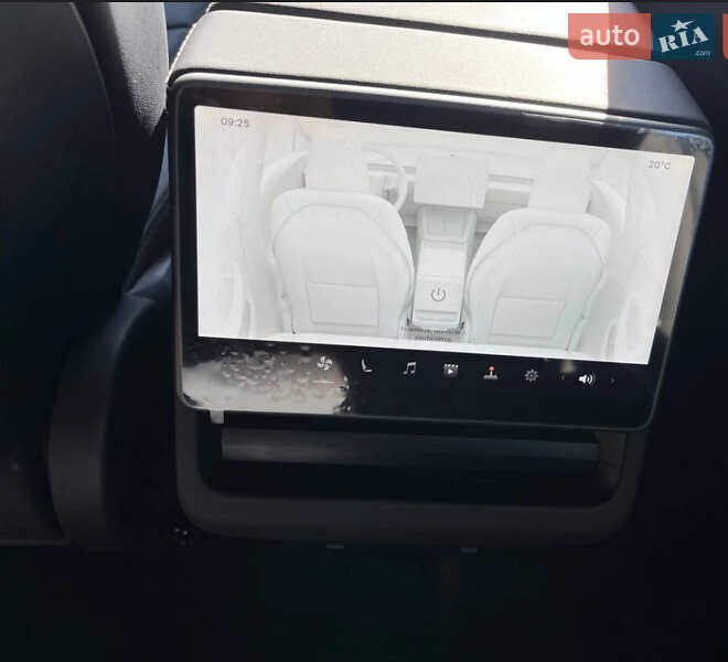 Седан Tesla Model 3 2024 в Днепре
