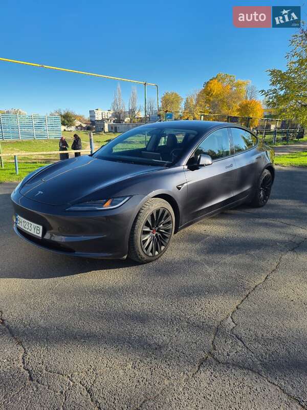 Седан Tesla Model 3 2024 в Одессе фото Седан Tesla Model 3 2024 в Одессе