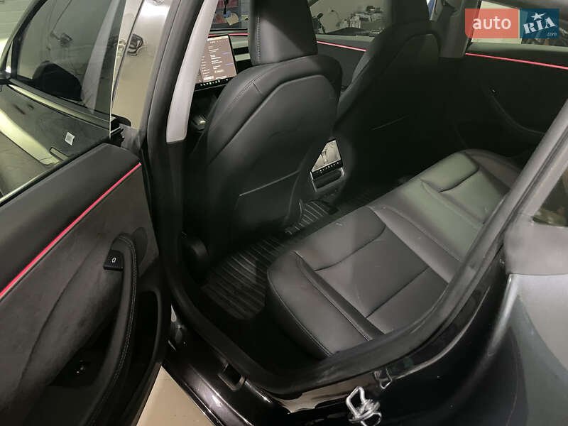 Седан Tesla Model 3 2025 в Бродах фото 31 Седан Tesla Model 3 2025 в Бродах