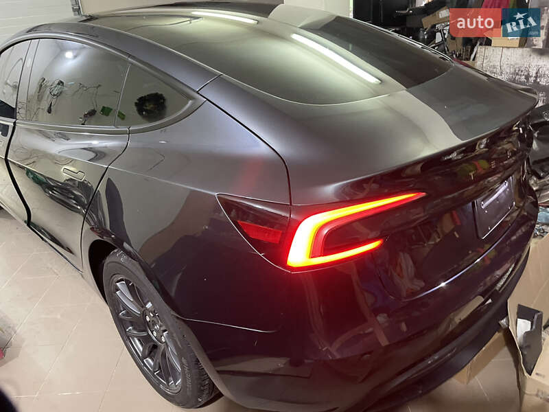 Седан Tesla Model 3 2025 в Бродах фото 37 Седан Tesla Model 3 2025 в Бродах