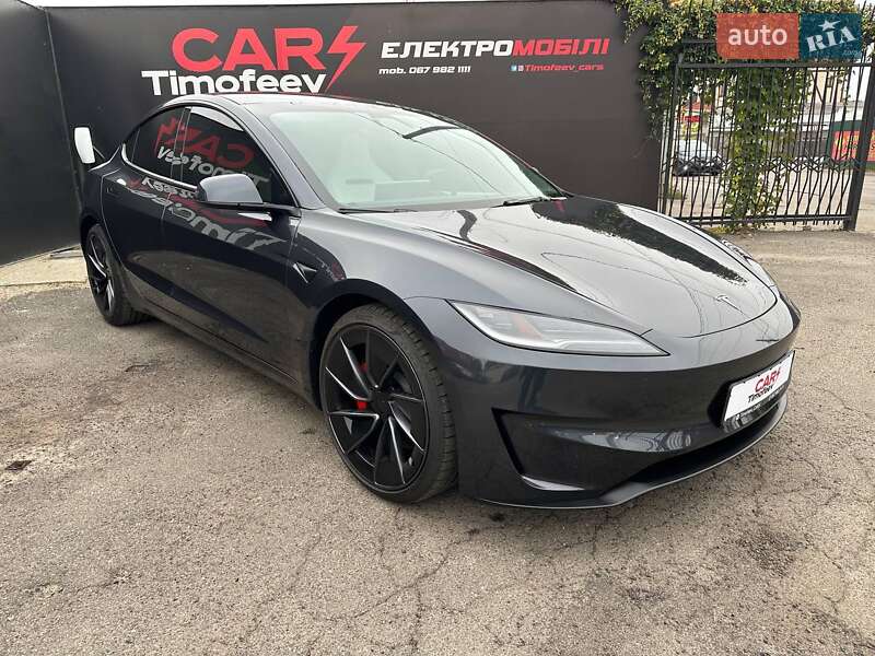 Седан Tesla Model 3 2024 в Києві фото Седан Tesla Model 3 2024 в Києві