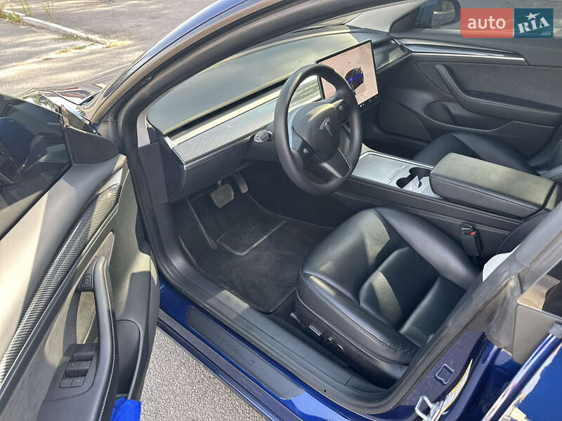 Седан Tesla Model 3 2022 в Днепре
