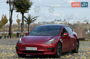 Седан Tesla Model 3 2022 в Києві
