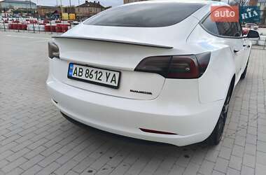 Седан Tesla Model 3 2023 в Вінниці
