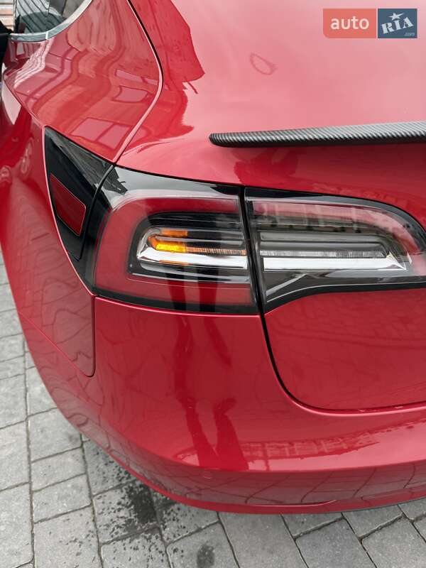 Седан Tesla Model 3 2019 в Львове фото 39 Седан Tesla Model 3 2019 в Львове