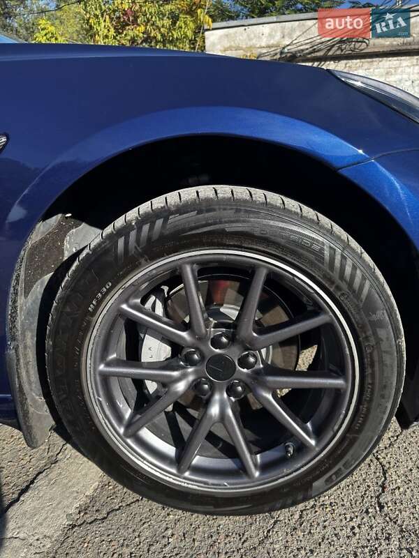 Седан Tesla Model 3 2020 в Каменском