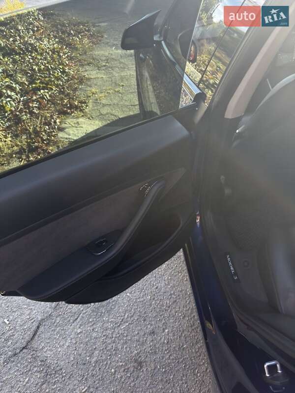 Седан Tesla Model 3 2020 в Каменском