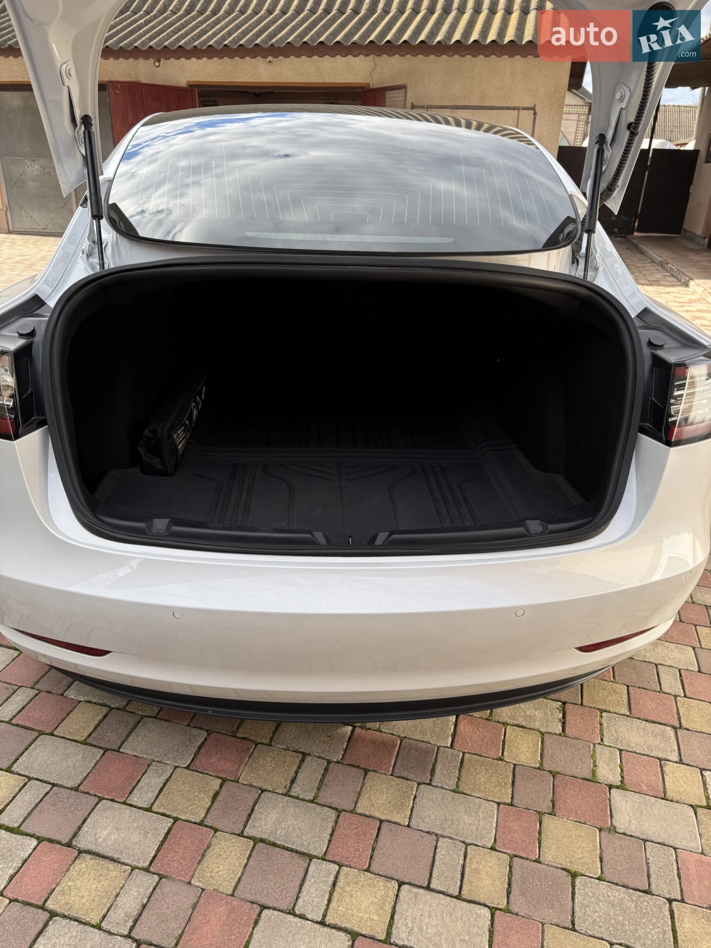 2019 Tesla Model 3 - мініатюра 32