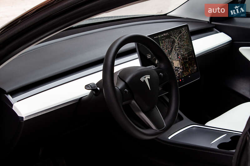 Седан Tesla Model 3 2021 в Львові фото 37 Седан Tesla Model 3 2021 в Львові