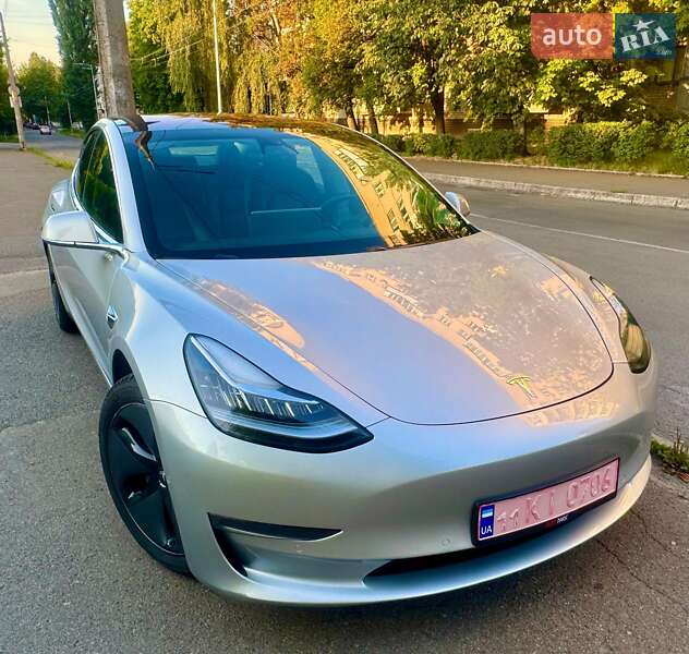 Седан Tesla Model 3 2018 в Киеве фото 14 Седан Tesla Model 3 2018 в Киеве