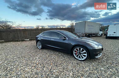 Седан Tesla Model 3 2018 в Коломые