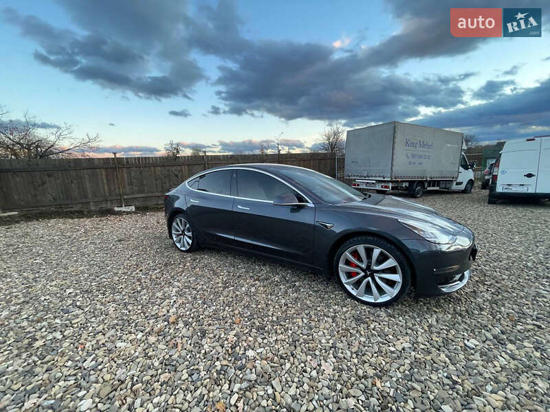 Tesla Model 3 2018 Tesla Model 3 2018