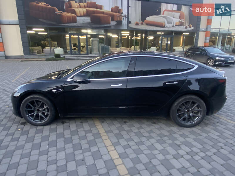 Седан Tesla Model 3 2018 в Хмельницькому фото 16 Седан Tesla Model 3 2018 в Хмельницькому