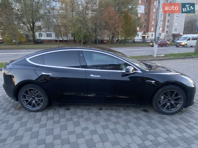 Седан Tesla Model 3 2018 в Хмельницькому фото 22 Седан Tesla Model 3 2018 в Хмельницькому
