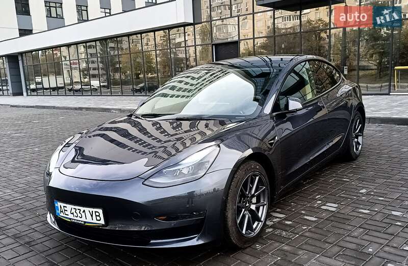 Седан Tesla Model 3 2022 в Днепре фото Седан Tesla Model 3 2022 в Днепре
