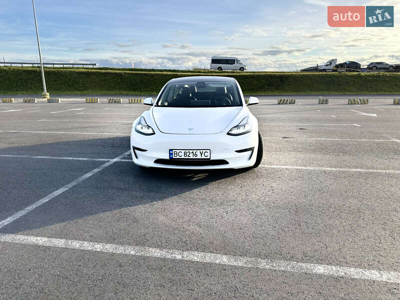 Седан Tesla Model 3 2022 в Львові фото 25 Седан Tesla Model 3 2022 в Львові