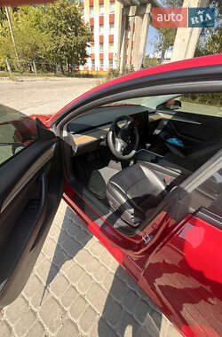 Седан Tesla Model 3 2022 в Львові
