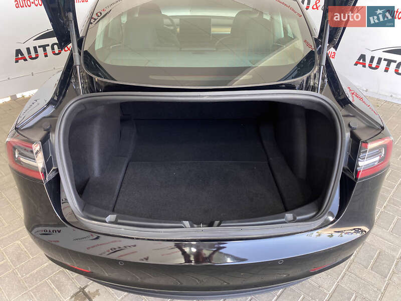Седан Tesla Model 3 2020 в Львове фото 5 Седан Tesla Model 3 2020 в Львове