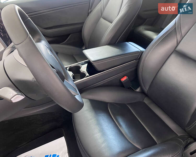 Седан Tesla Model 3 2020 в Львове фото 8 Седан Tesla Model 3 2020 в Львове