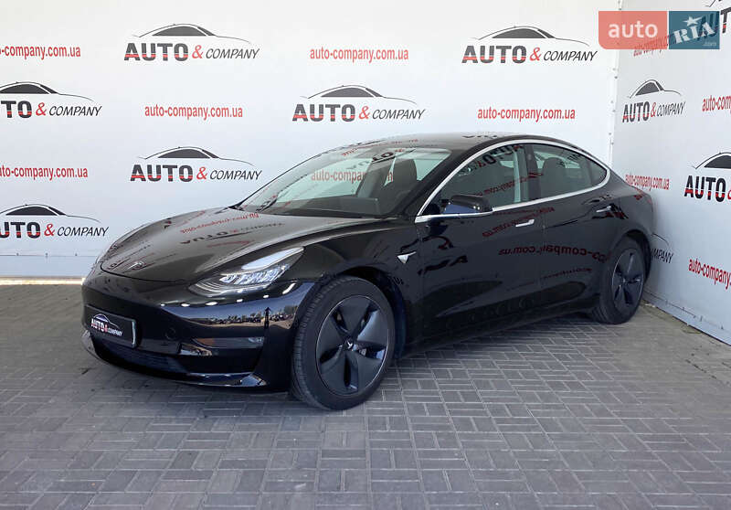 Tesla Model 3 2020