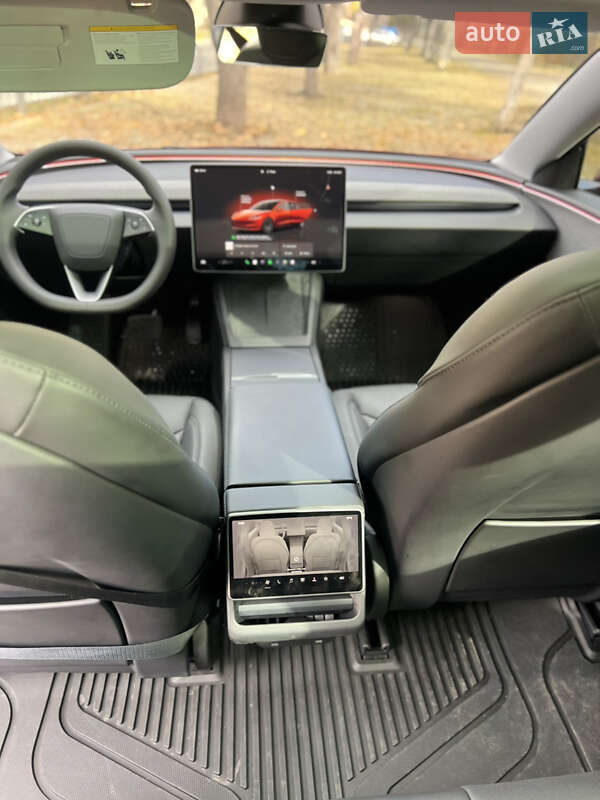 Седан Tesla Model 3 2024 в Харькове
