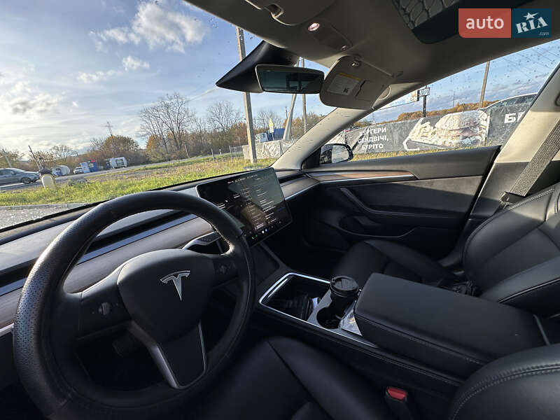Седан Tesla Model 3 2022 в Львове фото 14 Седан Tesla Model 3 2022 в Львове