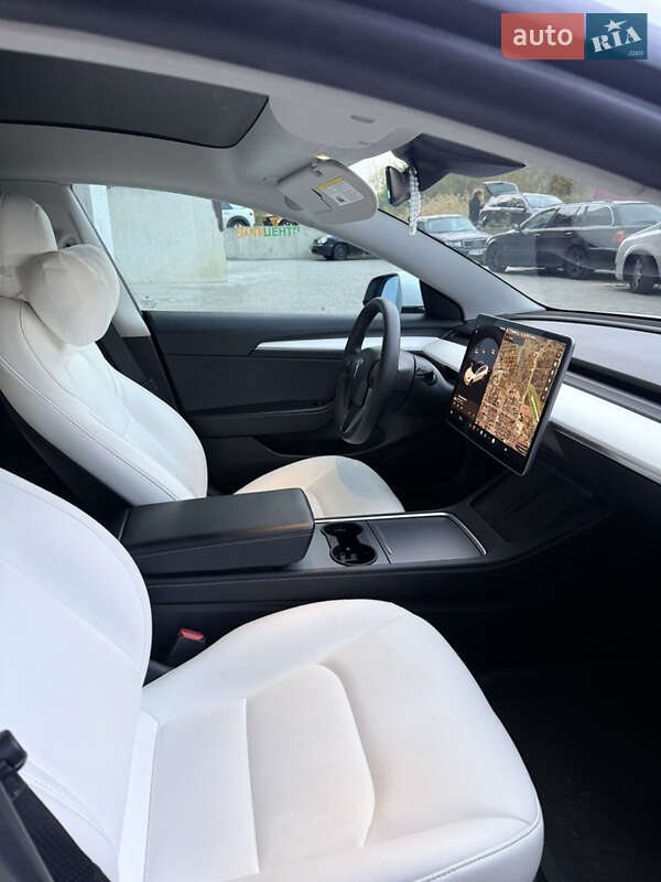 Седан Tesla Model 3 2021 в Львове фото 6 Седан Tesla Model 3 2021 в Львове