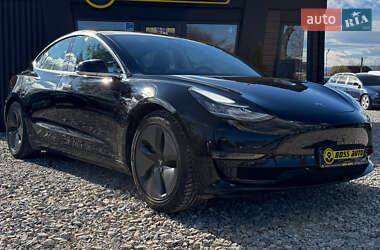 Седан Tesla Model 3 2018 в Коломиї
