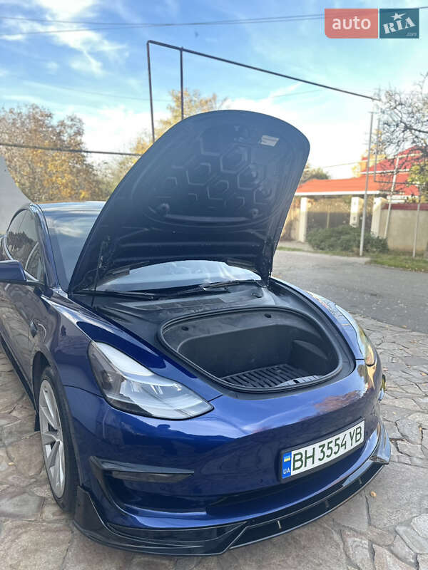 Седан Tesla Model 3 2021 в Одесі фото 15 Седан Tesla Model 3 2021 в Одесі