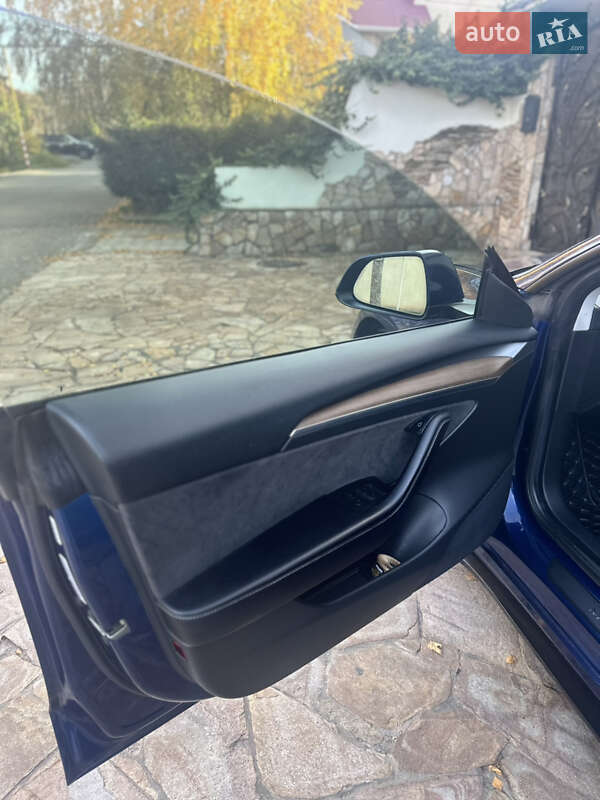 Седан Tesla Model 3 2021 в Одесі фото 24 Седан Tesla Model 3 2021 в Одесі