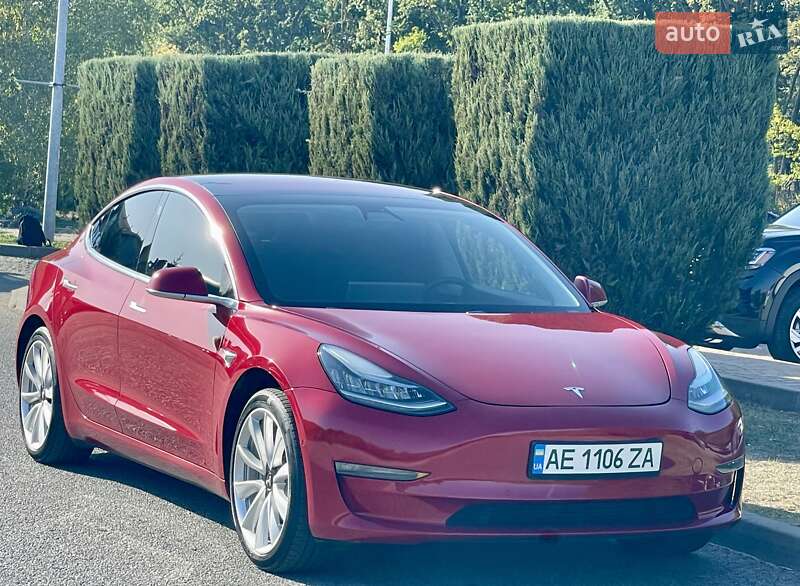 Седан Tesla Model 3 2018 в Днепре