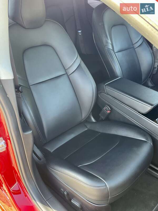 Седан Tesla Model 3 2018 в Днепре