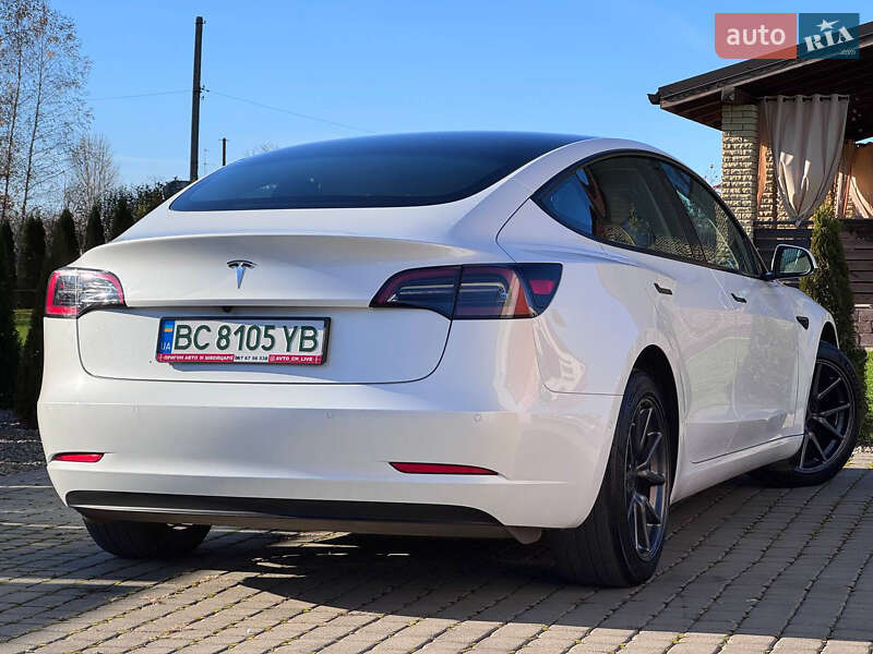 Седан Tesla Model 3 2022 в Стрию фото 13 Седан Tesla Model 3 2022 в Стрию