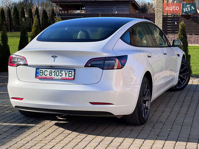 Седан Tesla Model 3 2022 в Стрию фото 14 Седан Tesla Model 3 2022 в Стрию