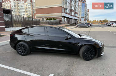 Седан Tesla Model 3 2019 в Умани