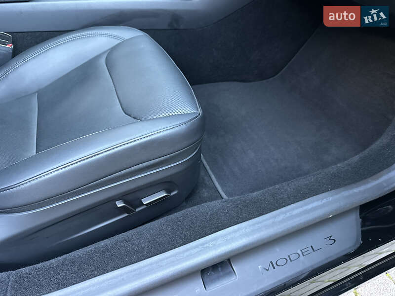 Седан Tesla Model 3 2024 в Львові фото 24 Седан Tesla Model 3 2024 в Львові