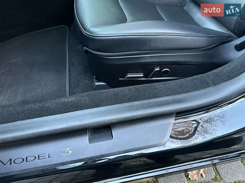 Седан Tesla Model 3 2024 в Львові фото 38 Седан Tesla Model 3 2024 в Львові