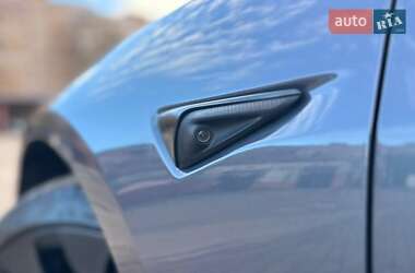 Седан Tesla Model 3 2023 в Кривом Роге