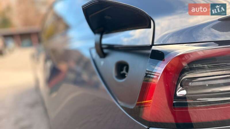 Седан Tesla Model 3 2023 в Кривом Роге фото 18 Седан Tesla Model 3 2023 в Кривом Роге