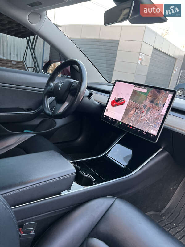 Седан Tesla Model 3 2018 в Білій Церкві