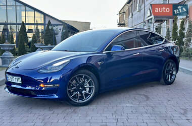 Седан Tesla Model 3 2020 в Стрые