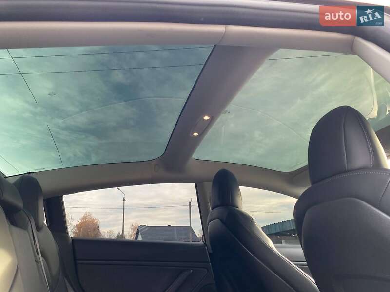 Седан Tesla Model 3 2018 в Ковеле