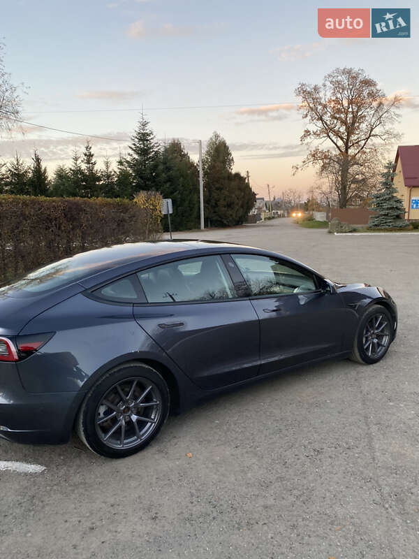 Седан Tesla Model 3 2021 в Івано-Франківську фото 14 Седан Tesla Model 3 2021 в Івано-Франківську